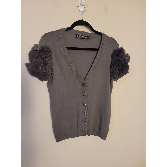 Twelve LA Grey Cardigan Sweater Sz M Fitted V-neck  Flower Embellished - Picture 1 of 7
